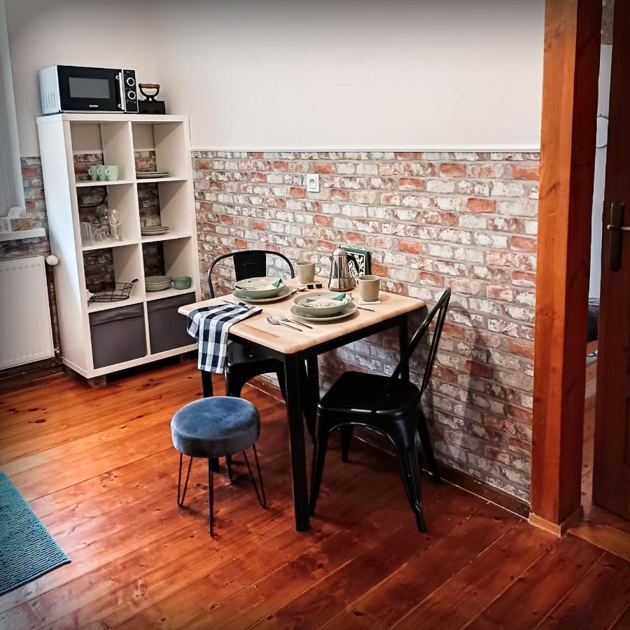 Retro House Appartamento Gliwice Esterno foto